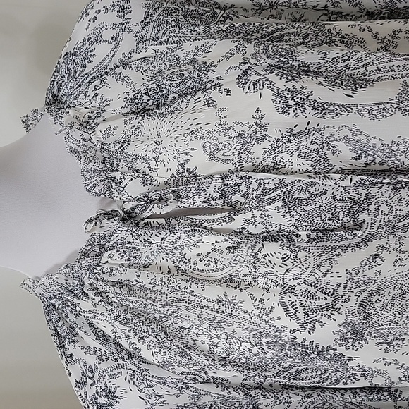 Talbots Size MP Tie Neck White with Black Paisley Blouse Exc. Used Cond. - Picture 3 of 14